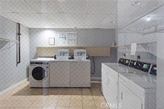 23401 Park Sorrento 55, Calabasas, CA 91302