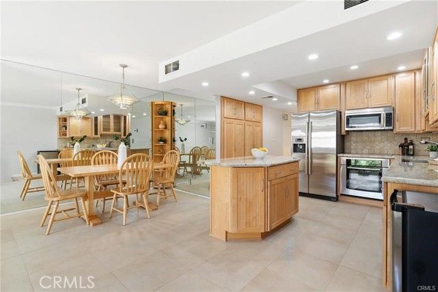 23401 Park Sorrento 55, Calabasas, CA 91302