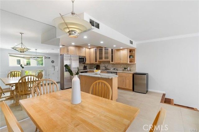 23401 Park Sorrento 55, Calabasas, CA 91302