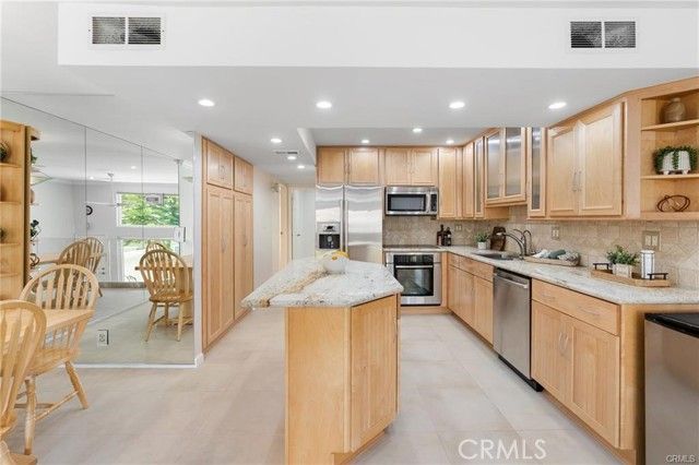 23401 Park Sorrento 55, Calabasas, CA 91302