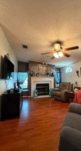 4817 ROLLINGLEN LOOP W, Lakeland, FL 33810