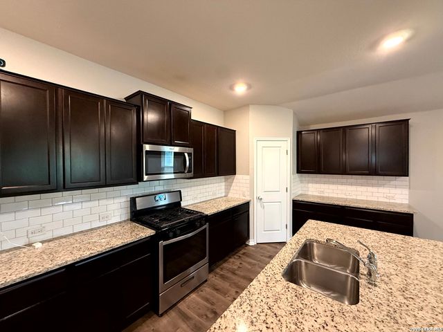 14338 Flint Path, San Antonio, TX 78253