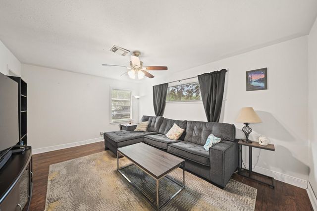2017 Isla Drive, Pearland, TX 77581
