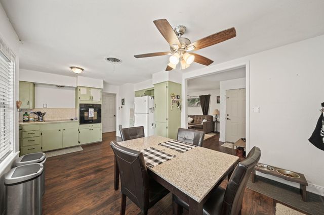 2017 Isla Drive, Pearland, TX 77581