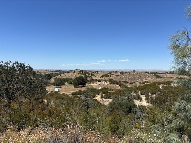 4760 Calf Canyon, Creston, CA 93432
