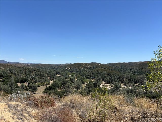 4760 Calf Canyon, Creston, CA 93432