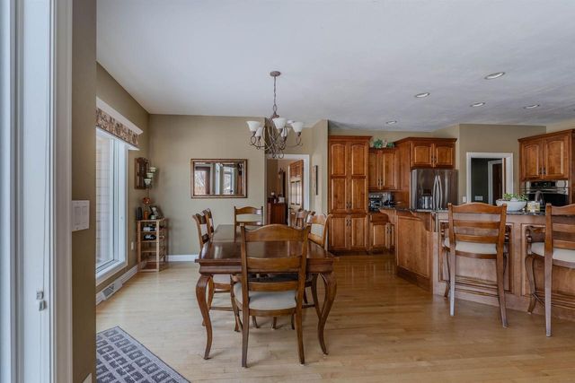 4262 BELLHAVEN LANE, Oshkosh, WI 54904