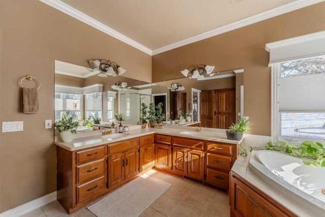 4262 BELLHAVEN LANE, Oshkosh, WI 54904