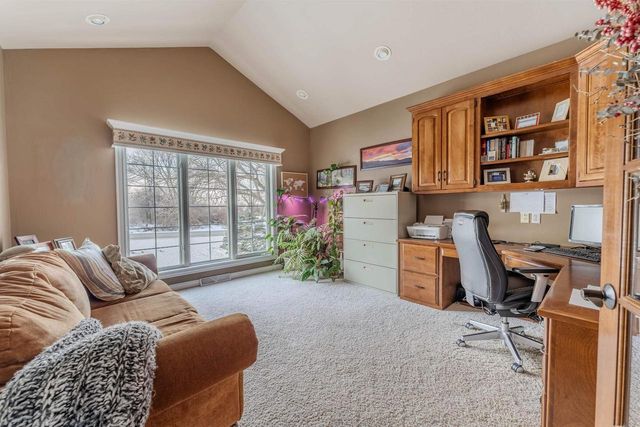4262 BELLHAVEN LANE, Oshkosh, WI 54904