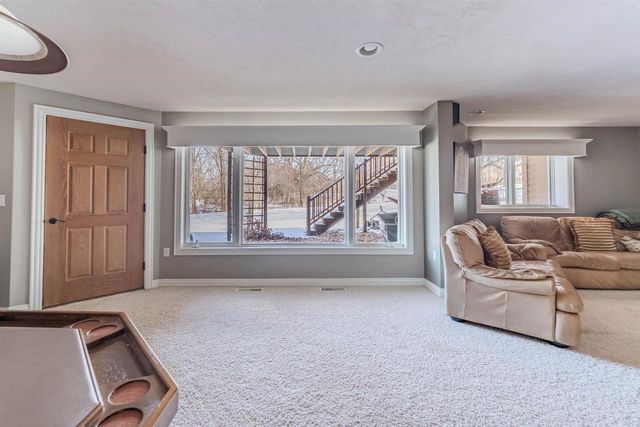 4262 BELLHAVEN LANE, Oshkosh, WI 54904