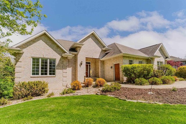 4262 BELLHAVEN LANE, Oshkosh, WI 54904