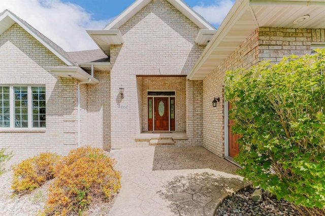 4262 BELLHAVEN LANE, Oshkosh, WI 54904