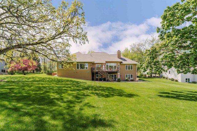 4262 BELLHAVEN LANE, Oshkosh, WI 54904