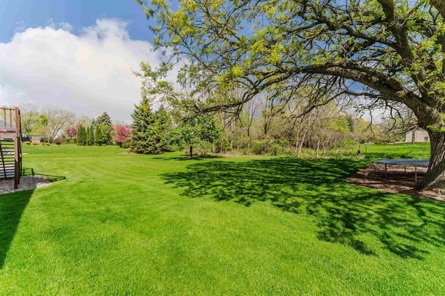 4262 BELLHAVEN LANE, Oshkosh, WI 54904
