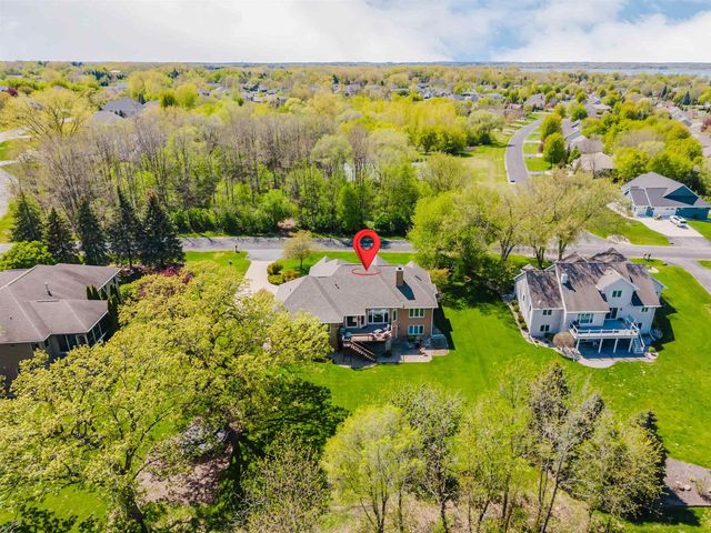 4262 BELLHAVEN LANE, Oshkosh, WI 54904