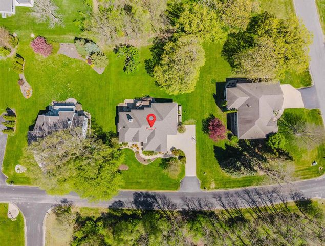 4262 BELLHAVEN LANE, Oshkosh, WI 54904