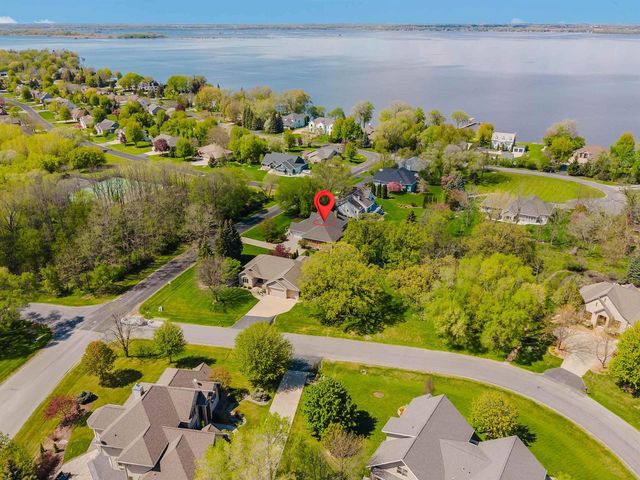 4262 BELLHAVEN LANE, Oshkosh, WI 54904
