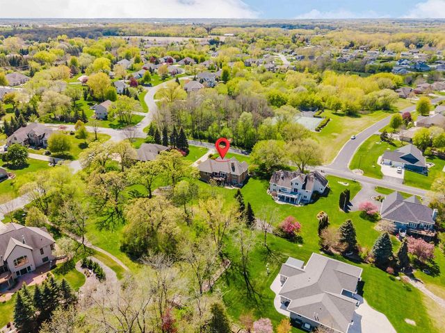 4262 BELLHAVEN LANE, Oshkosh, WI 54904