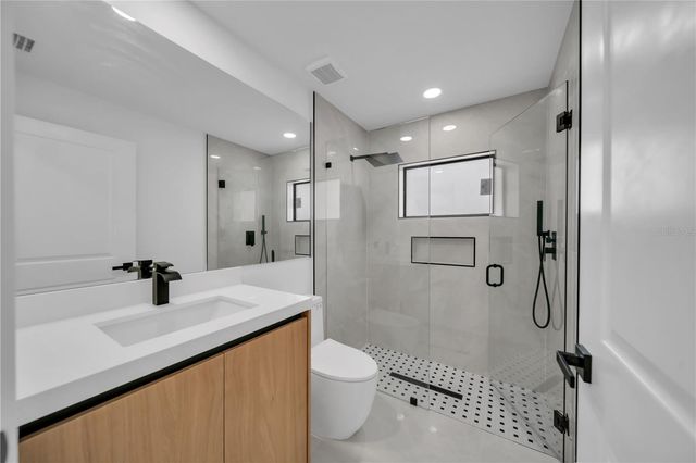 4007 E 19TH STREET, Lehigh Acres, FL 33972