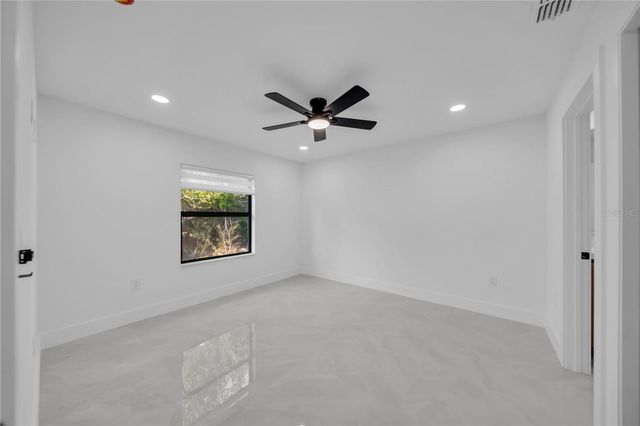 4007 E 19TH STREET, Lehigh Acres, FL 33972