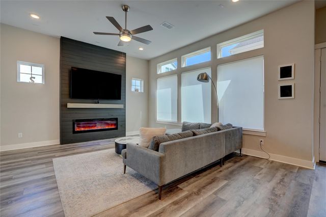 3603 Kensington Gardens Lane, Houston, TX 77055