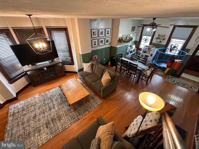 4014 ASHBURNER ST, Philadelphia, PA 19136