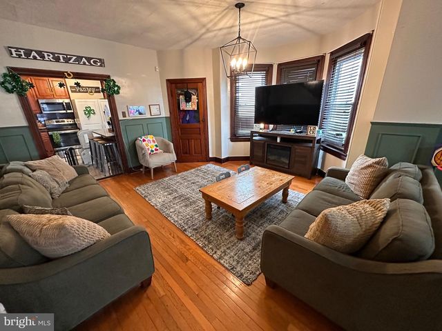 4014 ASHBURNER ST, Philadelphia, PA 19136