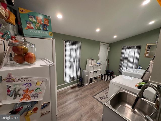 4014 ASHBURNER ST, Philadelphia, PA 19136