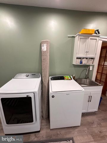 4014 ASHBURNER ST, Philadelphia, PA 19136