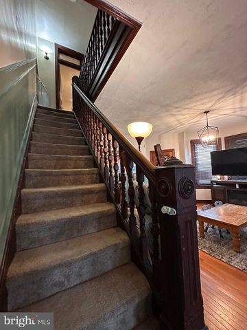 4014 ASHBURNER ST, Philadelphia, PA 19136