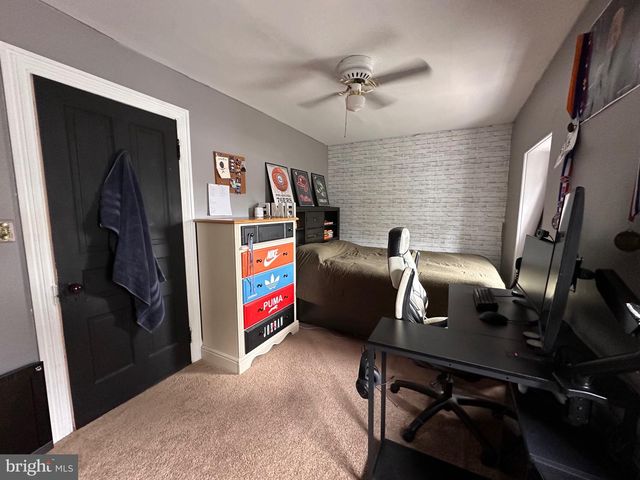 4014 ASHBURNER ST, Philadelphia, PA 19136