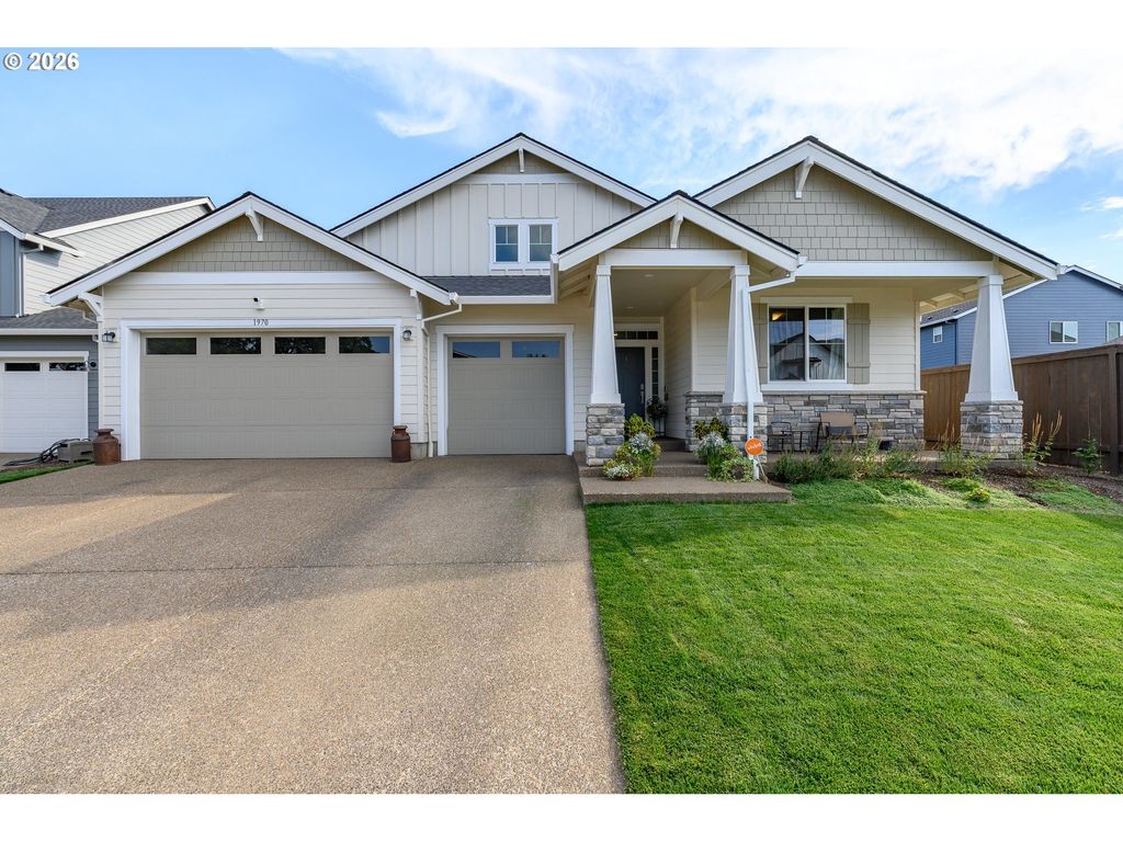 Image 1 of property listing at 1970 Nw MERCIA St, Mc Minnville, OR 97128