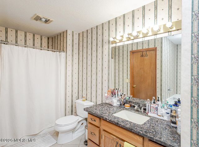 8241 Bucks Run Court, Toledo, OH 43617