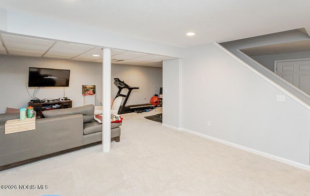 8241 Bucks Run Court, Toledo, OH 43617