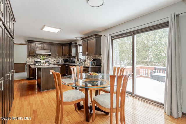 8241 Bucks Run Court, Toledo, OH 43617