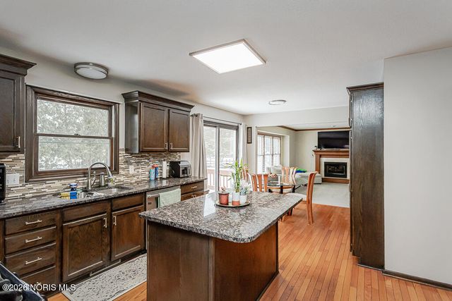 8241 Bucks Run Court, Toledo, OH 43617