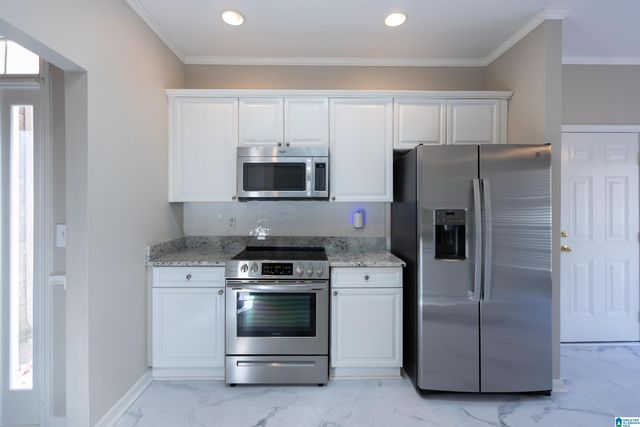 668 FOREST LAKES DRIVE, Sterrett, AL 35147