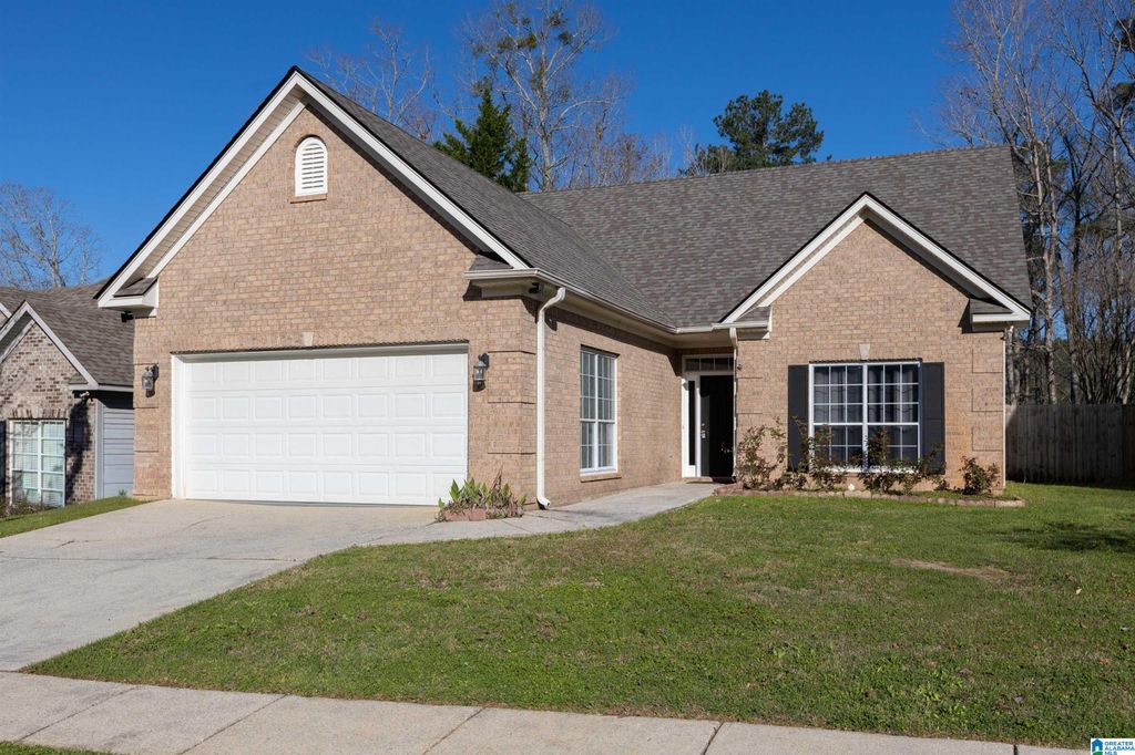 668 FOREST LAKES DRIVE, Sterrett, AL 35147