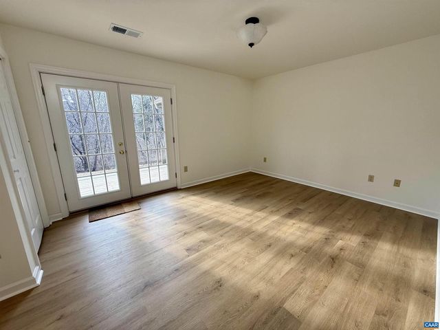 1026 HIGHLANDS DR, Charlottesville, VA 22901