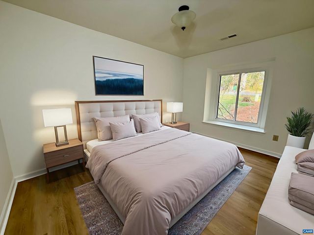 1026 HIGHLANDS DR, Charlottesville, VA 22901