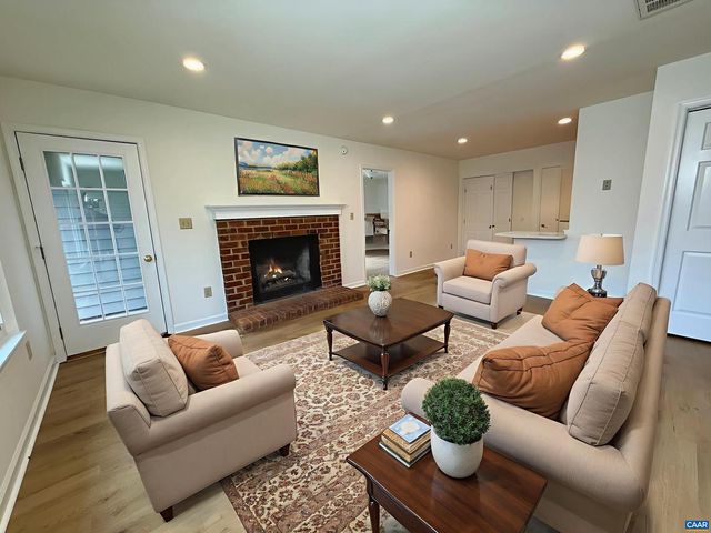 1026 HIGHLANDS DR, Charlottesville, VA 22901