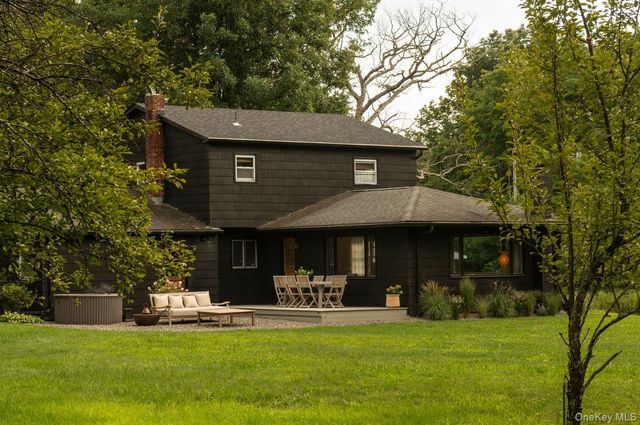 52 Fawn Road, Saugerties, NY 12477