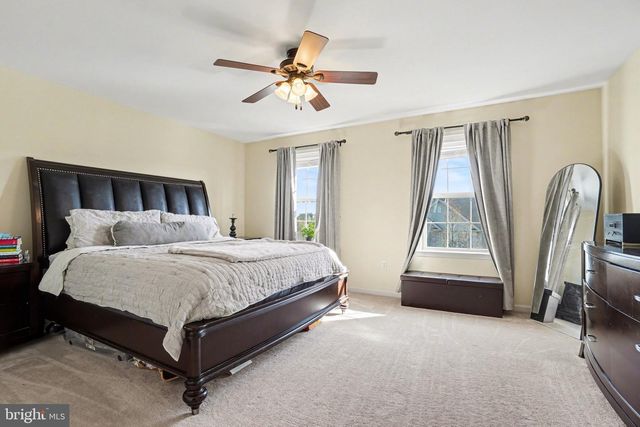 1804 VISTA DR, Mechanicsburg, PA 17055