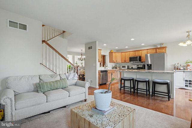 1804 VISTA DR, Mechanicsburg, PA 17055