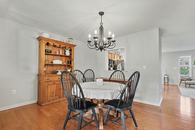 1804 VISTA DR, Mechanicsburg, PA 17055