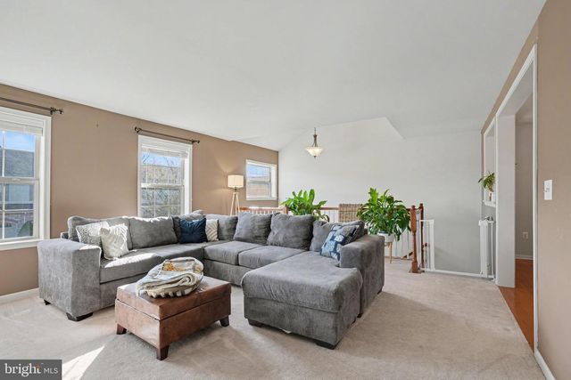 1804 VISTA DR, Mechanicsburg, PA 17055
