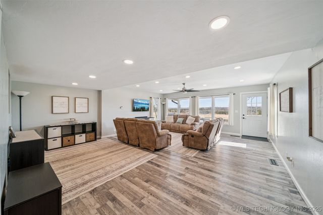 908 Lou Allard Drive, Drumright, OK 74030