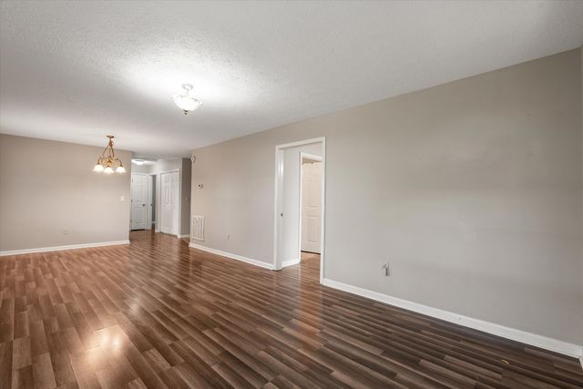 303 15th Ave, W, Springfield, TN 37172