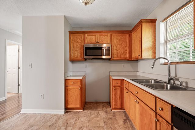 303 15th Ave, W, Springfield, TN 37172