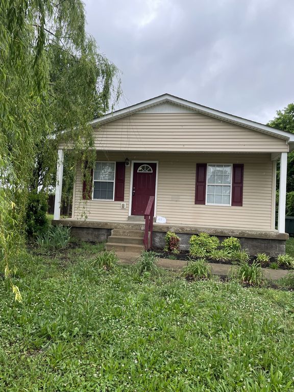 303 15th Ave, W, Springfield, TN 37172